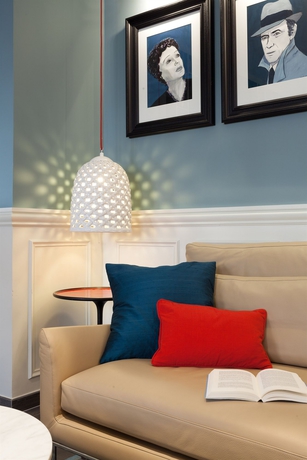 Imagen de los interiores del Hotel Les Trois Poussins. Foto 15