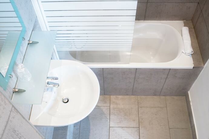 Imagen general del Hotel Les Trois Rois. Foto 2