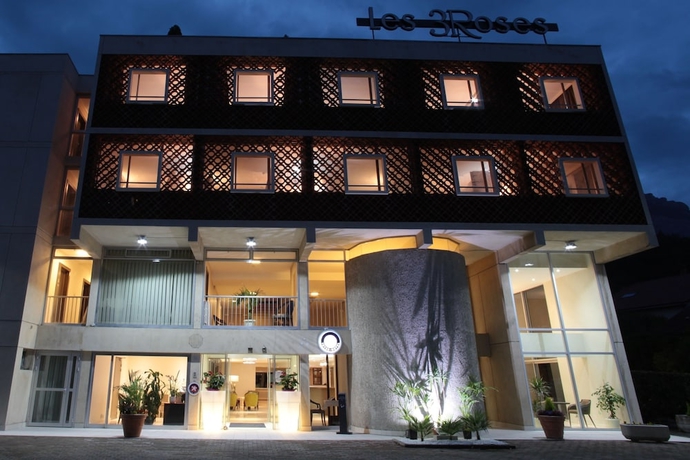 Imagen general del Hotel Les Trois Roses, Grenoble Meylan. Foto 1