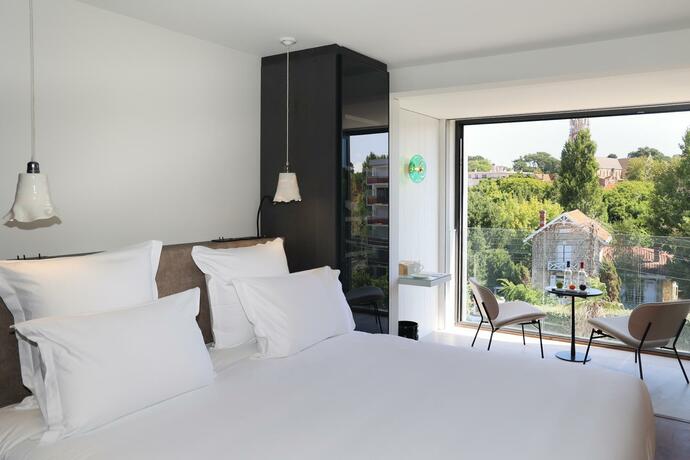 Imagen general del Hotel Les Vagues Hotel & Spa. Foto 4