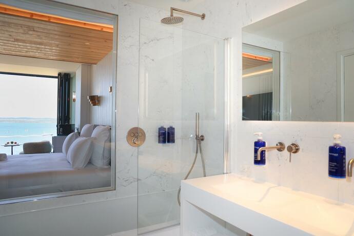 Imagen general del Hotel Les Vagues Hotel & Spa. Foto 18