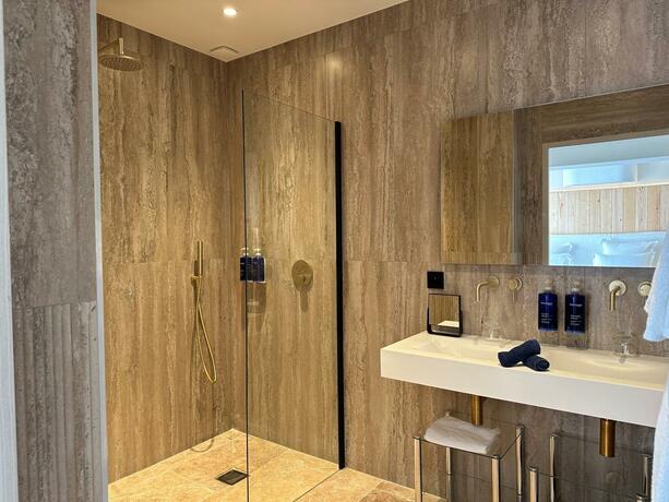 Imagen general del Hotel Les Vagues Hotel & Spa. Foto 22