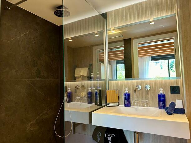Imagen general del Hotel Les Vagues Hotel & Spa. Foto 32
