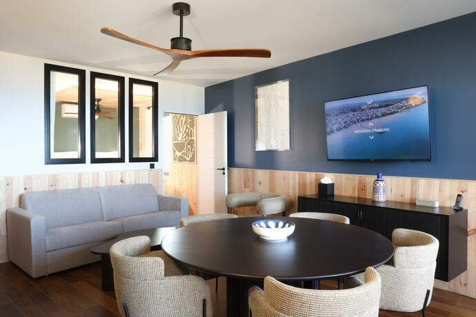 Imagen general del Hotel Les Vagues Hotel & Spa. Foto 39