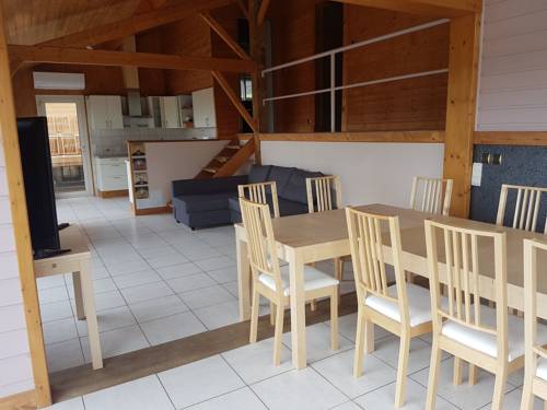 Imagen de la habitación del Hotel Les Ventoulines. Foto 5