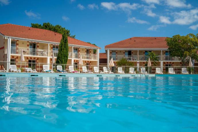 Imagen de los exteriores del Hotel Les Vertmarines. Foto 12