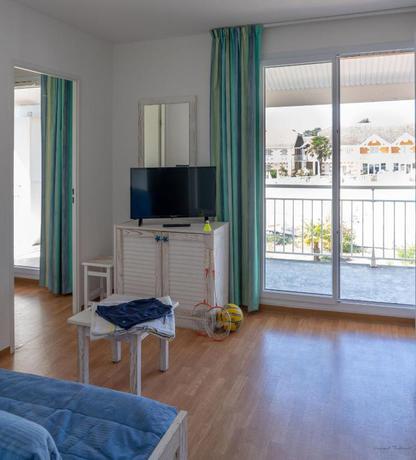 Imagen de la habitación del Hotel Les Vertmarines. Foto 6