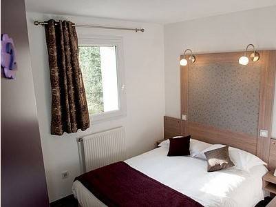 Imagen de la habitación del Hotel Les Vieilles Granges. Foto 9