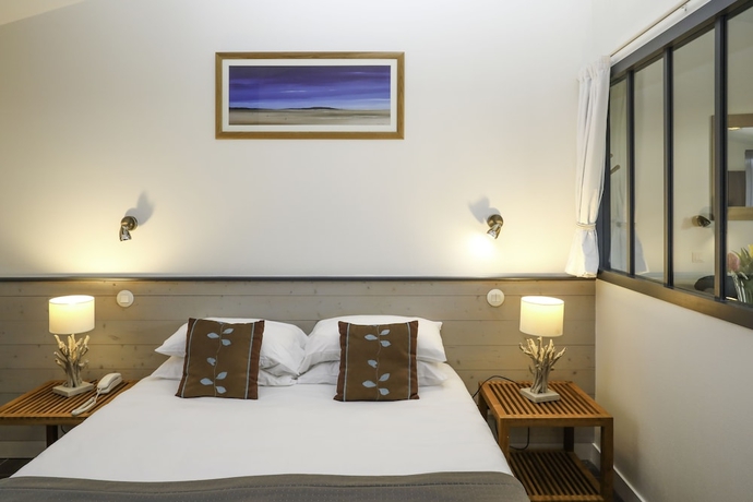 Imagen de la habitación del Hotel Les Vignes De La Chapelle, The Originals Relais. Foto 5