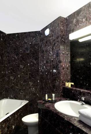 Imagen de la habitación del Hotel Les Vikings. Foto 8