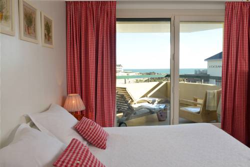 Imagen de la habitación del Hotel Les Vikings. Foto 10