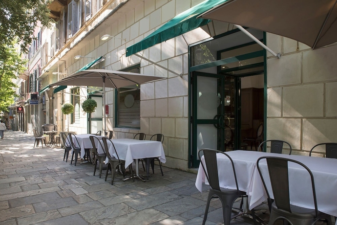 Imagen general del Hotel Les Voyageurs, Bastia. Foto 1