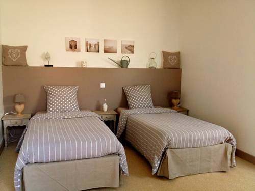 Imagen de la habitación del Hotel Les Voyageurs, LE CHATEAU D&acute;OLONNE. Foto 9