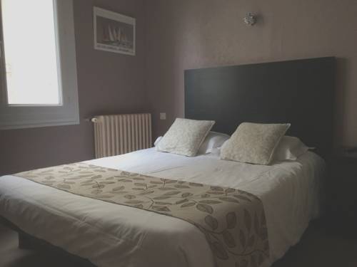 Imagen de la habitación del Hotel Les Voyageurs, LE CHATEAU D&acute;OLONNE. Foto 10