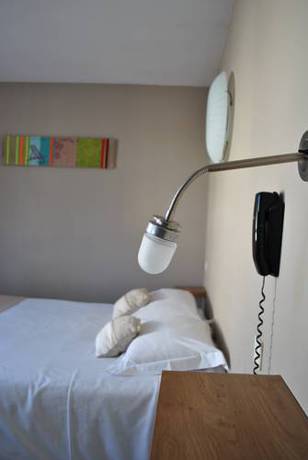 Imagen de la habitación del Hotel Les Voyageurs, LE CHATEAU D&acute;OLONNE. Foto 16