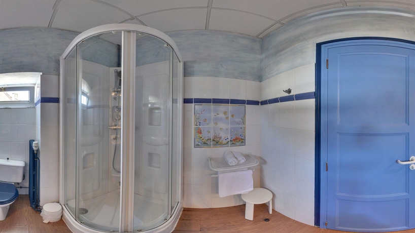 Imagen de la habitación del Hotel Les Voyageurs, La Coquille. Foto 3