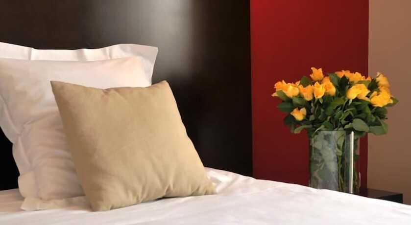 Imagen de la habitación del Hotel Les jardins du canal. Foto 4