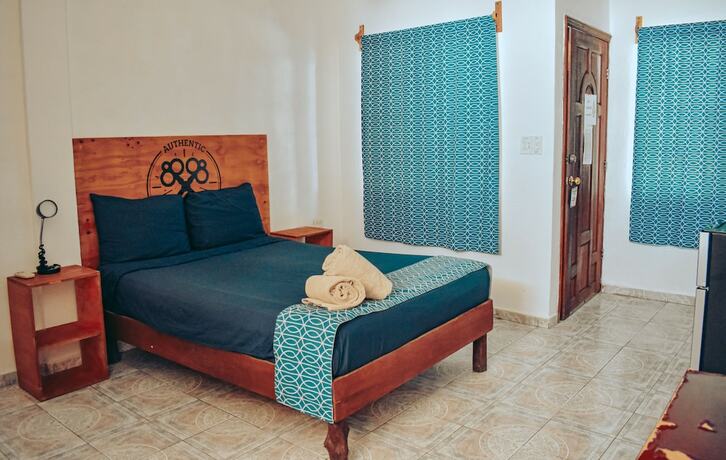 Imagen de la habitación del Hotel Les trois singes - Party and Friendly Hostel. Foto 13