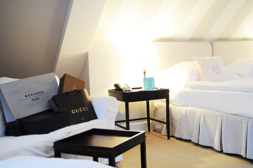 Imagen de la habitación del Hotel Lesar Angel. Foto 9