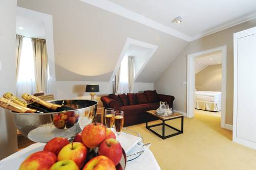 Imagen de la habitación del Hotel Lesar Angel. Foto 14