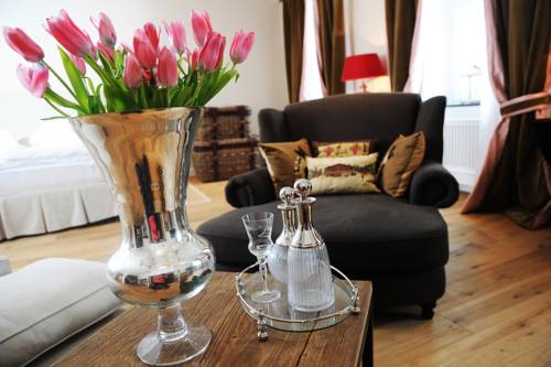 Imagen de la habitación del Hotel Lesar Angel. Foto 15