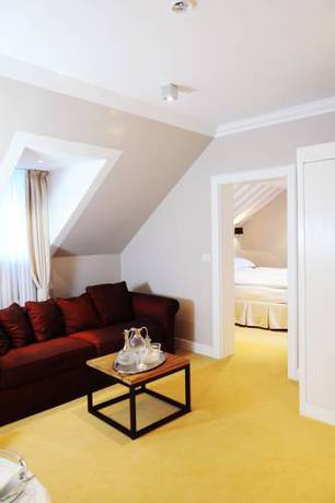 Imagen de la habitación del Hotel Lesar Angel. Foto 16