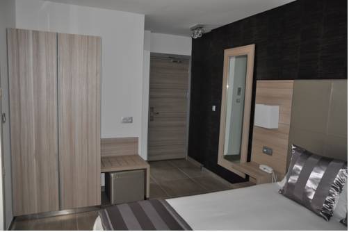 Imagen de la habitación del Hotel L'escale Cot&eacute; Port. Foto 4