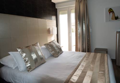 Imagen de la habitación del Hotel L'escale Cot&eacute; Port. Foto 9