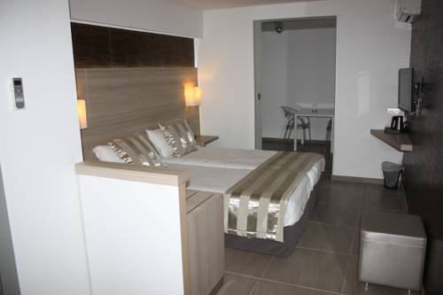 Imagen de la habitación del Hotel L'escale Cot&eacute; Port. Foto 12