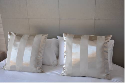 Imagen de la habitación del Hotel L'escale Cot&eacute; Port. Foto 15