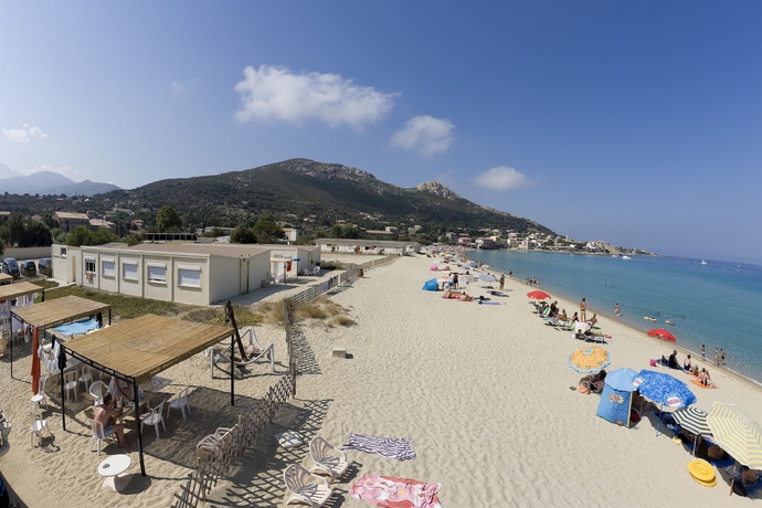 Imagen de los exteriores del Hotel L'escale Plage. Foto 13