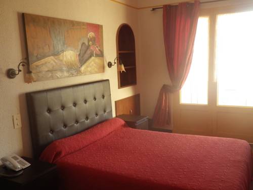 Imagen de la habitación del Hotel L'escapade, LE LAVANDOU. Foto 3