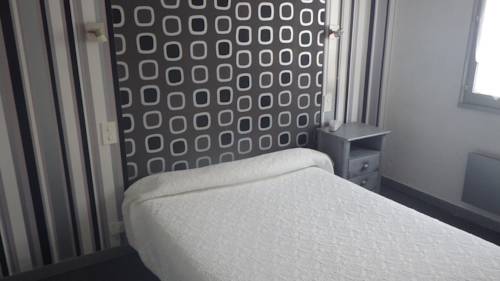 Imagen de la habitación del Hotel L'escapade, LE LAVANDOU. Foto 9