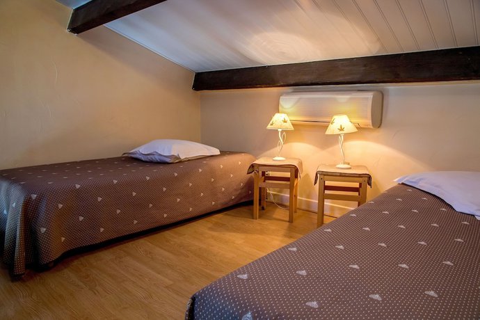 Imagen de la habitación del Hotel L\'escarbille. Foto 4