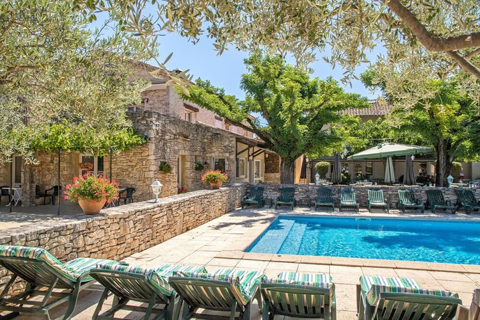 Imagen de la piscina del Hotel L\'escarbille. Foto 17