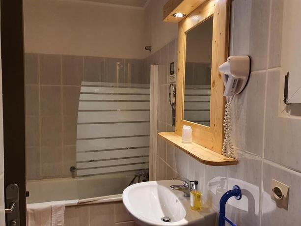 Imagen de la habitación del Hotel L\'escarbille. Foto 7
