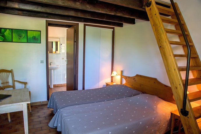 Imagen de la habitación del Hotel L\'escarbille. Foto 9