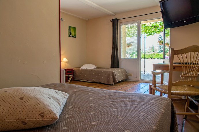 Imagen de la habitación del Hotel L\'escarbille. Foto 12