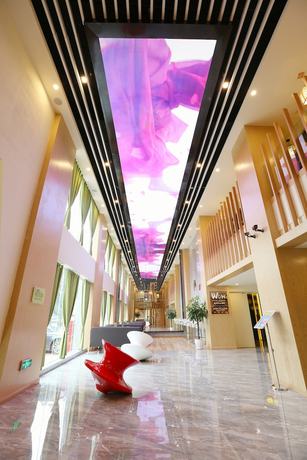 Imagen de los interiores del Hotel Leshan Wow. Foto 16
