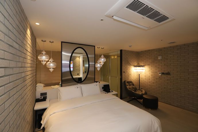 Imagen de la habitación del Hotel Lesign. Foto 8