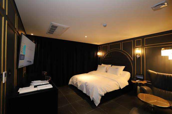 Imagen de la habitación del Hotel Lesign. Foto 18