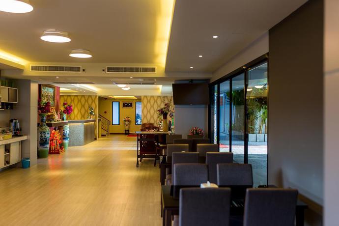 Imagen de los interiores del Hotel Lesiri Residence Chiangmai. Foto 18