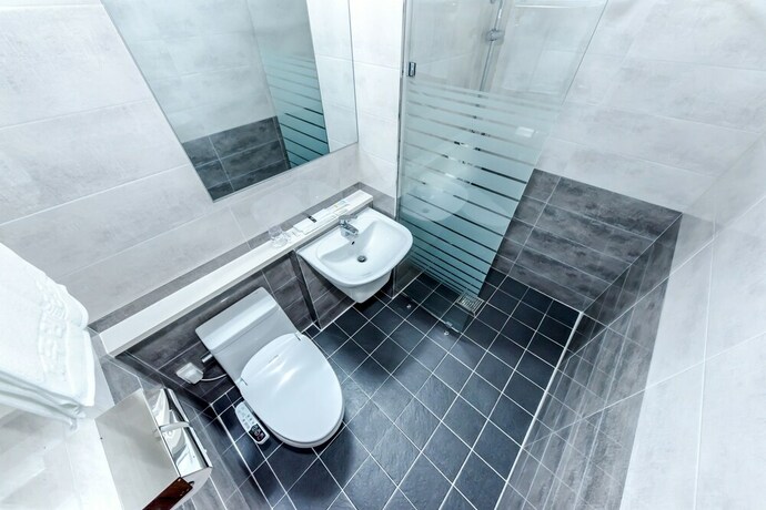 Imagen de la habitación del Hotel Leslie. Foto 18