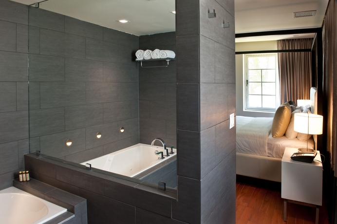 Imagen de la habitación del Hotel Leslie Ocean Drive. Foto 6