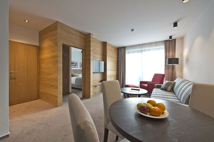 Imagen de los interiores del Hotel Lesn&aacute;. Foto 11