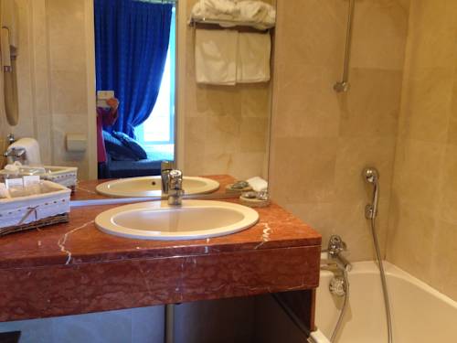 Imagen de la habitación del Hotel L'esplanade. Foto 8