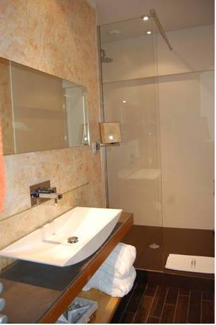 Imagen de la habitación del Hotel L'esplanade. Foto 15
