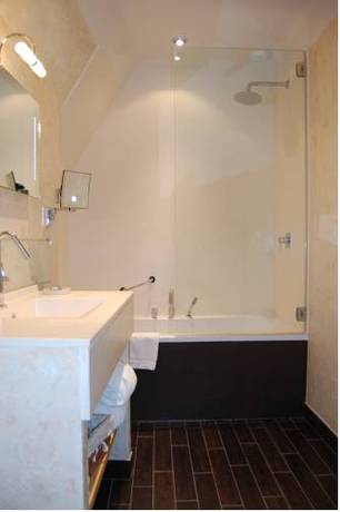 Imagen de la habitación del Hotel L'esplanade. Foto 16