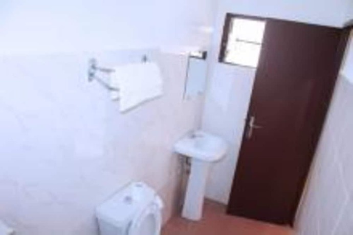 Imagen de la habitación del Hotel Less Eulis. Foto 6