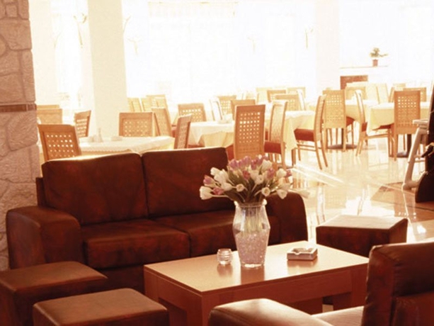 Imagen general del Hotel Lesse. Foto 4